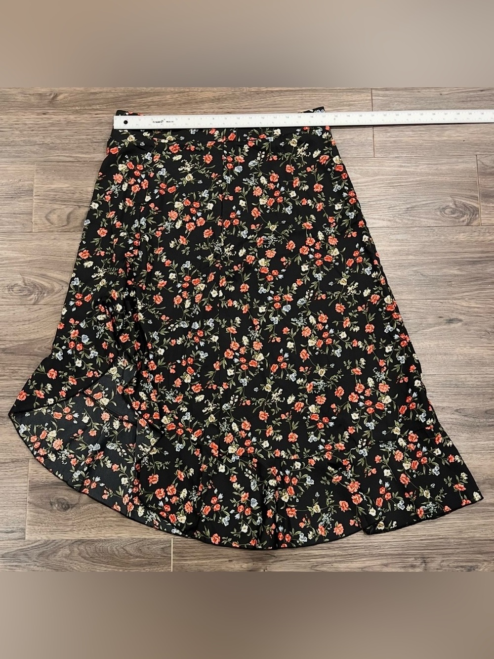 90s Style Asymmetrical Ruffle Slit Skirt